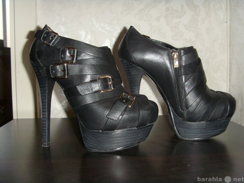 Продам: Ботинки Paola Conte