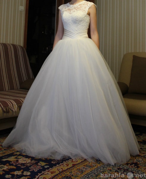 Продам: Свадебное платье (новое)