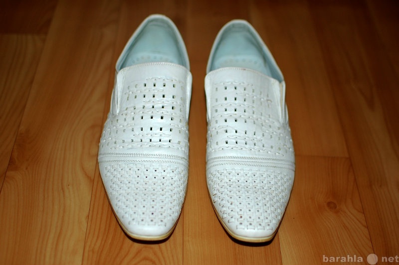 Продам: Туфли белые летние