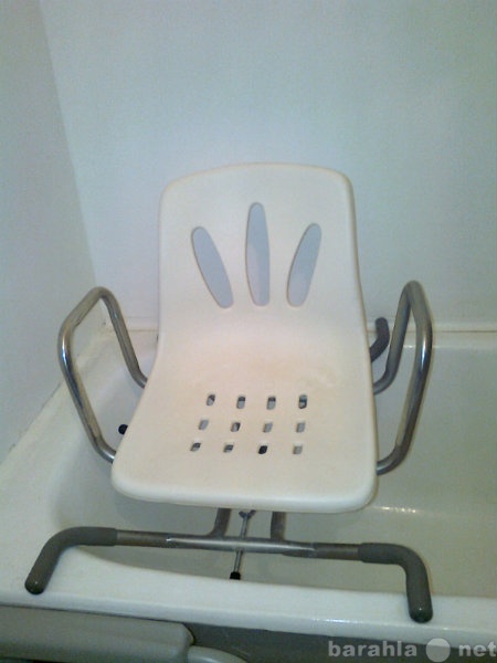 Продам: кресло на ванну для инвалидов