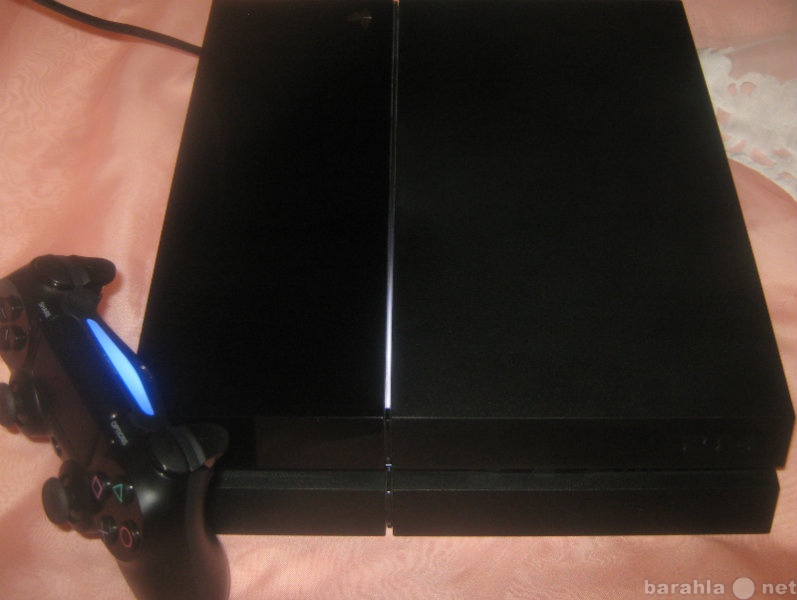 Продам: Sony Playstation 4