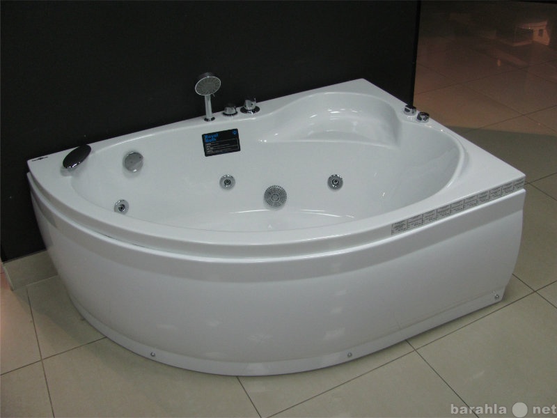 Продам: Акриловая ванна