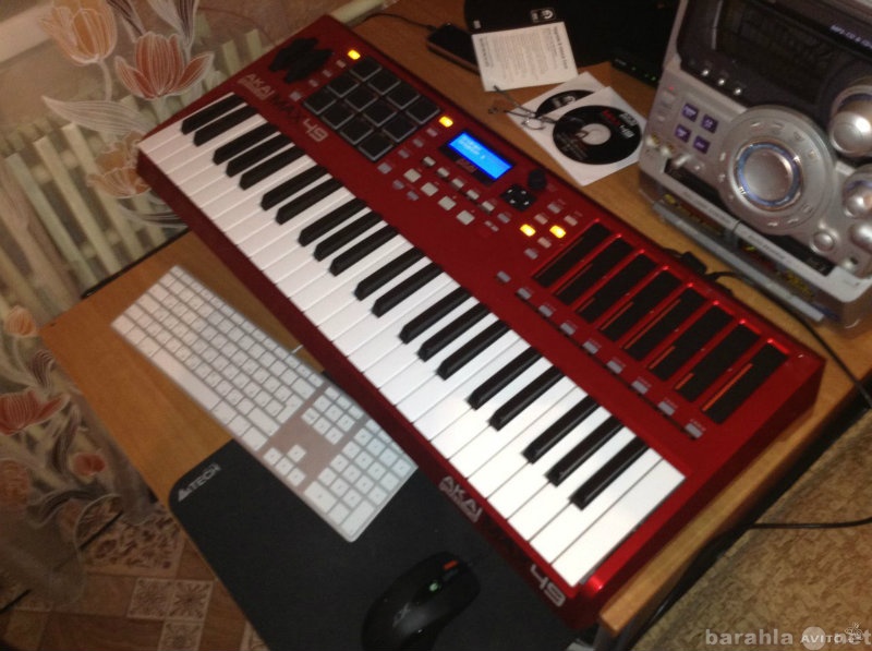 Продам: Новая MIDI-клавиатура AKAI MAX49