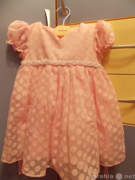 Продам: Продам нарядное платье для малышки