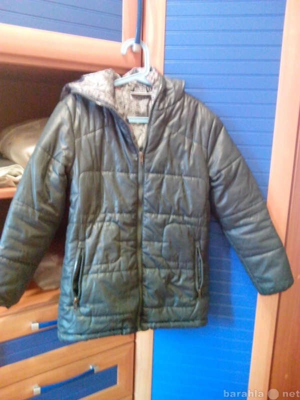 Продам: Куртка осенняя на мальчика 7-9 лет
