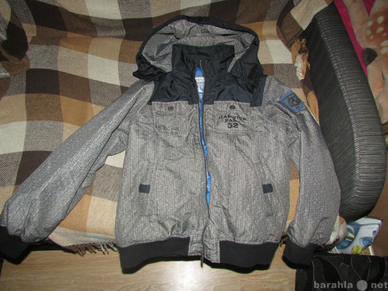 Продам: куртки и комбинезон для мальчика 10-12л
