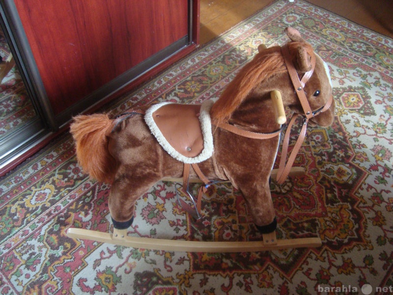 Продам: Детская лошадка-качалка