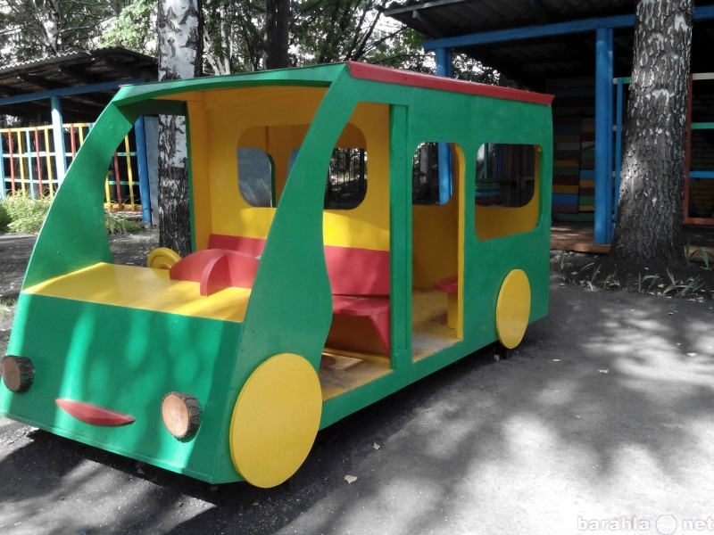 Продам: Детский деревянный игровой автобус