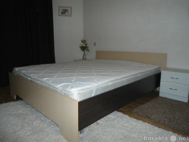 Продам: Продам 2-х спальную кровать за 10000руб