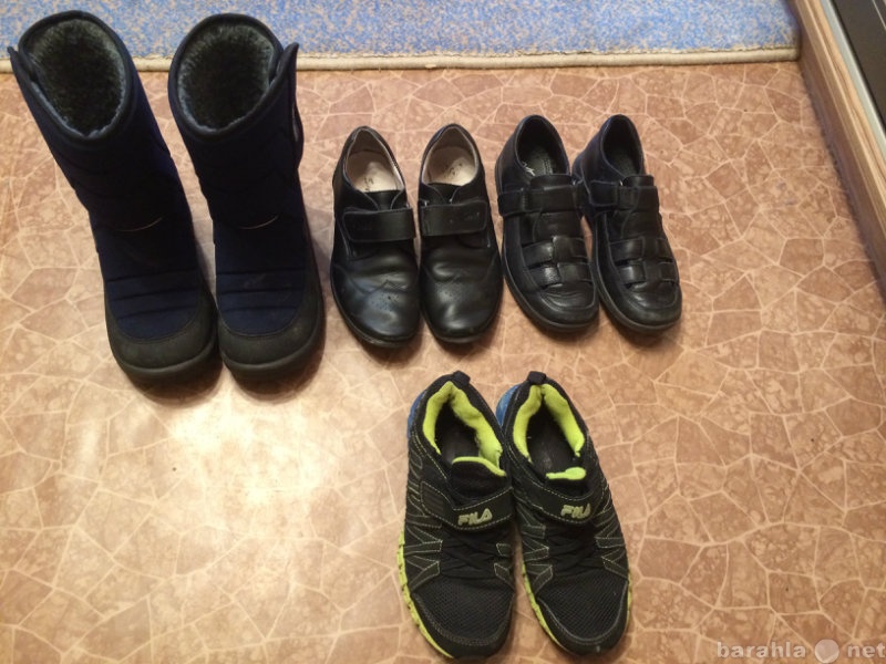 Продам: Школьные туфли, кроссовки, финские вален
