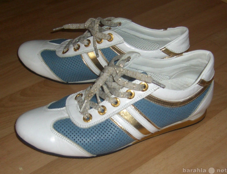 Продам: Ботинки спортивные кожаные р.39