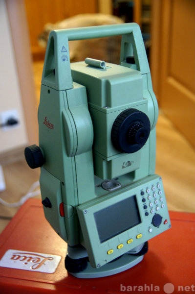 Продам: Тахеометр Leica TCR 802 Power (2")