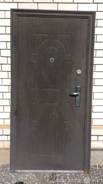 Продам: Двери входные металлические