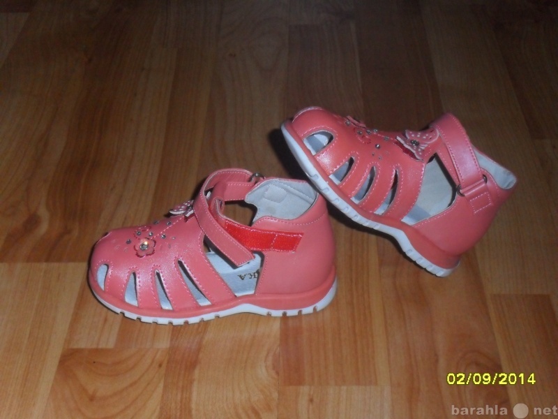 Продам: сандальки для девочки