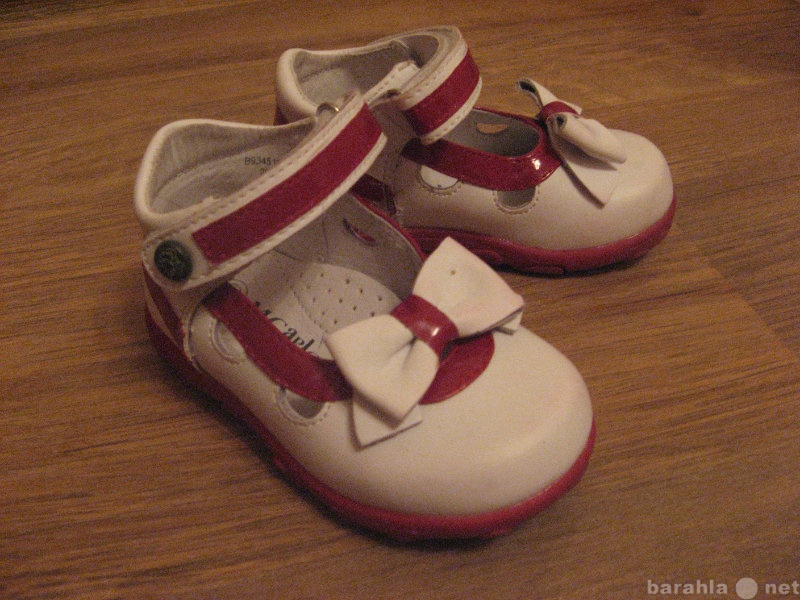 Продам: детские сандалики