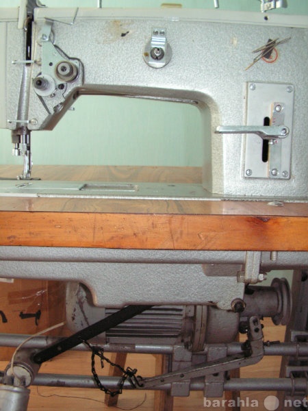 Продам: Промышленная швейная машинка