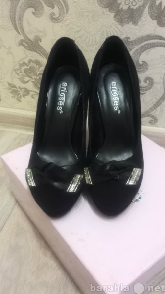 Продам: черные туфельки