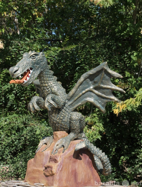 Продам: Скульптура " Дракон".