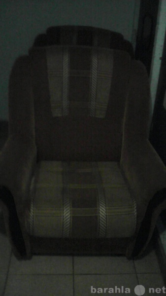 Продам: кресла мягкие.2-е штуки,велвет,габ.90*90