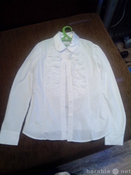 Продам: Белая блузка
