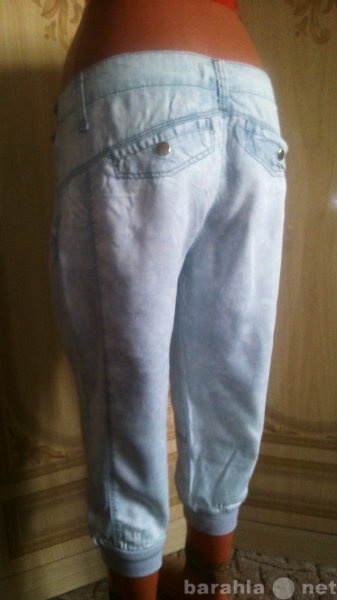 Продам: Капри женские из легкой джинсы