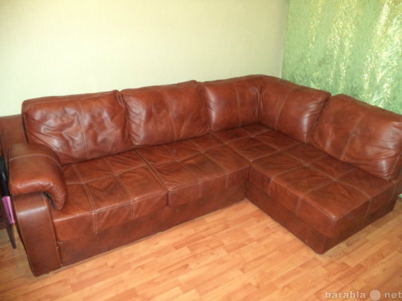 Продам: кожанный угловой диван
