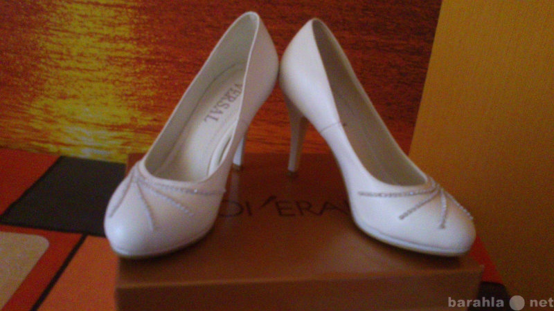 Продам: Свадебный туфельки, 35 размер