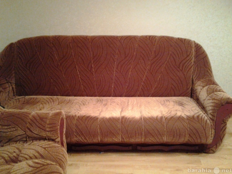 Продам: Комплект диван и кресло