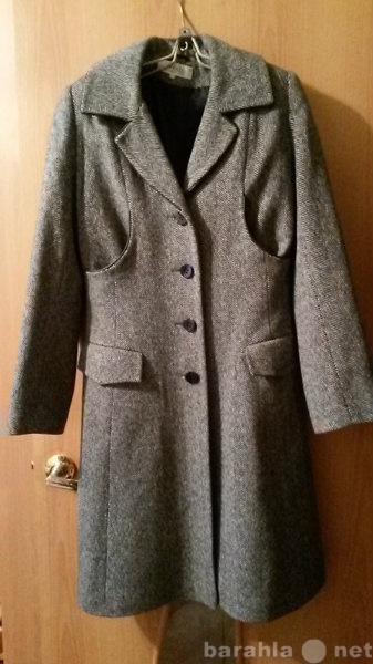 Продам: Новое модное демисезонное пальто р.48
