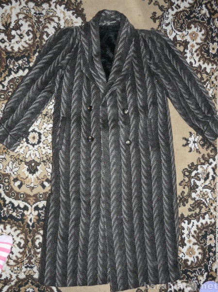 Продам: пальто зимнее женское , размер 48-50.