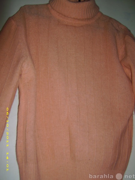 Продам: Розовый шестяной свитерок