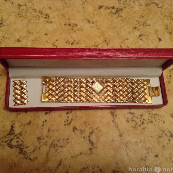 Продам: Уникальный браслет с часами