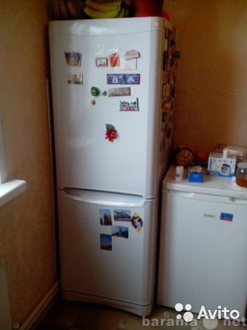 Отдам даром: 2-камерный холодильник