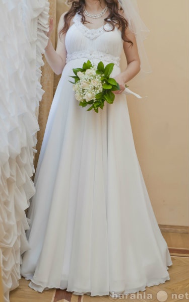 Продам: свадебное платье с шубкой