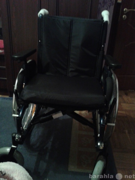 Продам: Кресло коляска для инвалидов