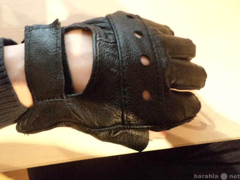 Продам: Отличные чёрные перчатки
