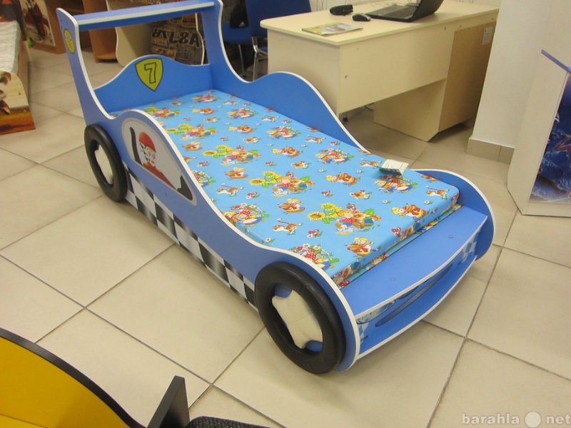 Продам: детская кровать машина
