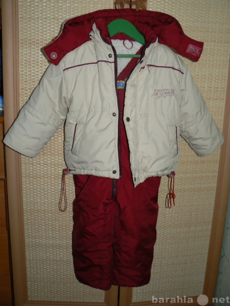 Продам: Зимний комплект (комбинезон+куртка)