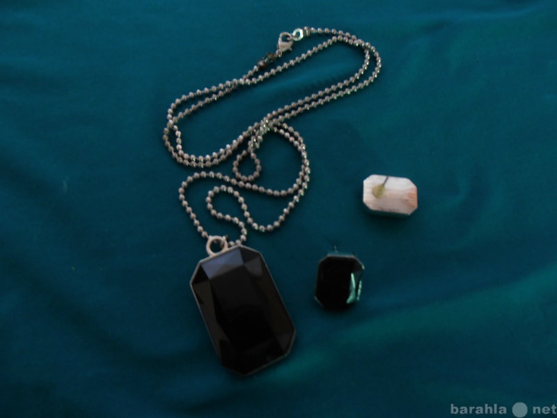 Продам: кулон и серьги с черным камнем