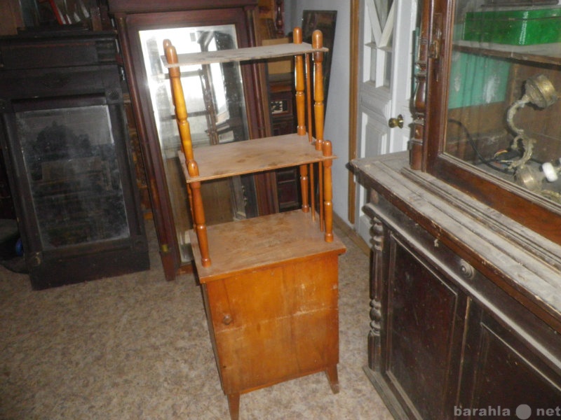 Продам: Старинная  этажерка