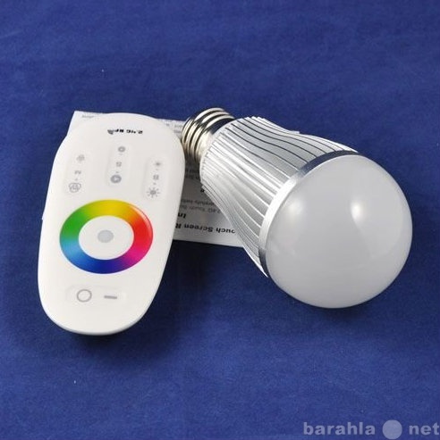 Продам: Многоцветная лампа RGB 6W с пультом