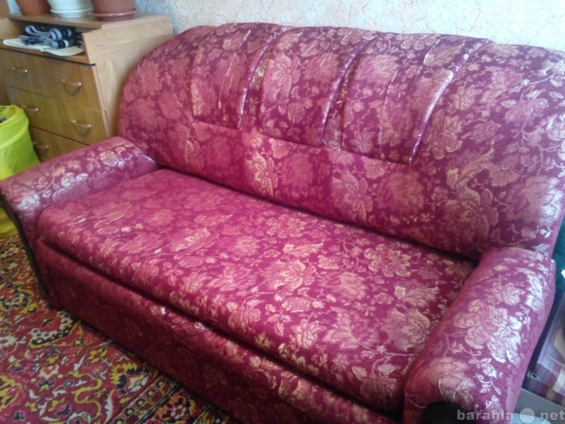 Продам: Продам диван в отличном состоянии