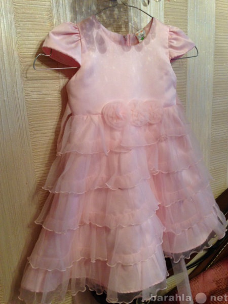 Продам: Нежное розовое платье р. 98-104 (2-3 г)
