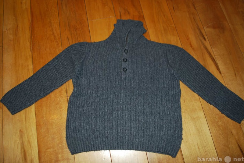 Продам: Теплый свитер Massimo Dutti на 3-5 лет