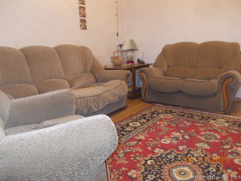 Продам: комплект 2 дивана и кресло