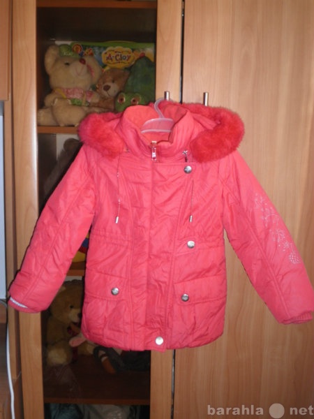 Продам: куртка на девочку 4 лет,зима