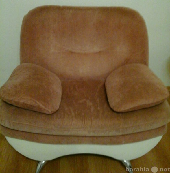 Продам: Мягкая мебель  89086303945