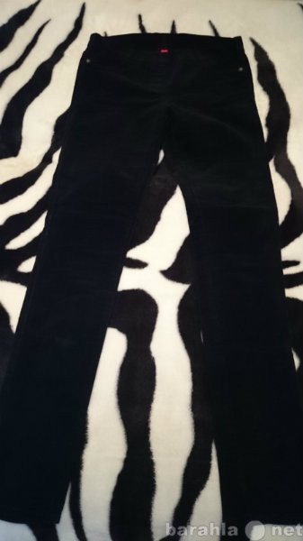 Продам: Ярко-черные брюки теплые узкие