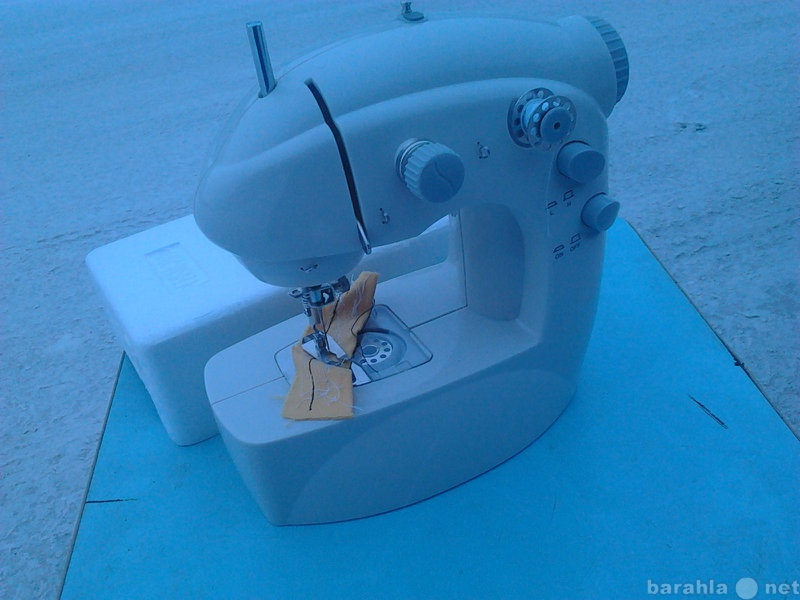 Продам: мини швейную маинку с электроприводом