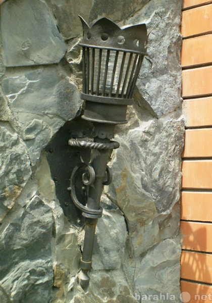 Продам: Кованый уличный светильник "Факел б
